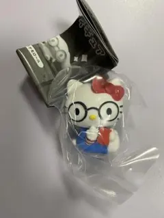 メガネ キティ ガチャ