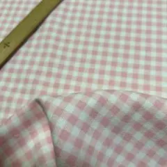 ピンクチェック裏起毛ニット生地　在庫1