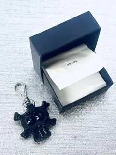 2025年最新】PRADA プラダ キーホルダーの人気アイテム - メルカリ