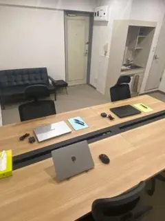 会社用オフィスデスク　240cm x 120cm x 72cm