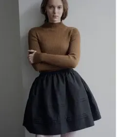 TREFLE+1 トレフルプラスワン　Ladyライク　スカパン　BLKのサムネイル