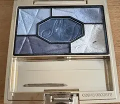 Item thumbnail for item f6977b4c-097e-4c92-8a17-75a36a46f8f7