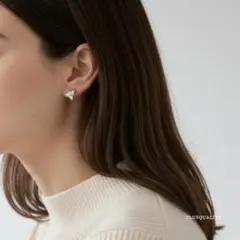 ピアス ステンレス 三角ジルコニア ピアス レディース アレルギー対応