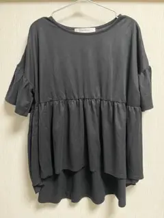 しまむら　フリル袖 黒半袖