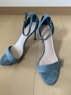 CHARLES & KEITH アンクルストラップ サンダル ブルーのサムネイル
