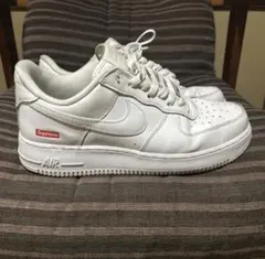 Nike Air Force 1 Supreme ホワイト