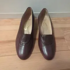銀座ヨシノヤ、ダークブラウン レザー パンプス