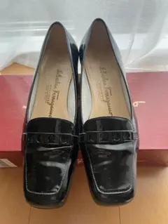 Salvatore Ferragamo 黒ローファーパンプス