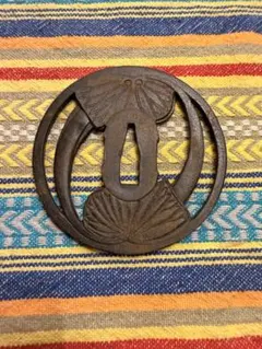 時代物 鉄地 葵文透かし鍔 丸形 刀装具 日本刀 鐔 骨董品 アンティーク