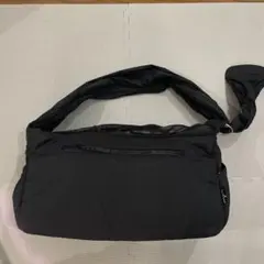 Item thumbnail for item 4d437e03-cbf5-40d1-a24e-ed57f933c79a