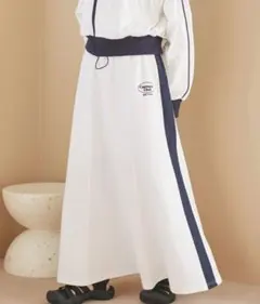 VIS【CONVERSE別注】サイドラインピケスカート