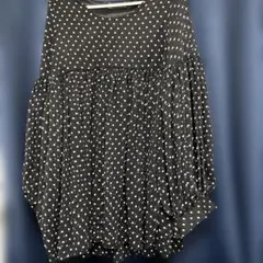 水玉模様 フレアトップス バルーンスリーブ