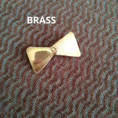 真鍮製 蝶ネクタイ型ブローチ 約4.3cm x 2.4cm ハンドメイド