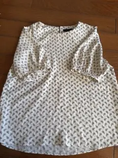 closet story ペイズリー柄 バルーン袖シャツ ホワイトのサムネイル