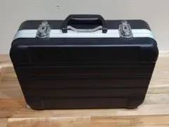 Item thumbnail for item ed9fec66-8aca-4277-977a-9832a5d849c9