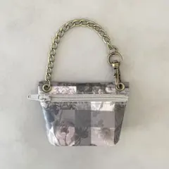ハンドメイド ぶら下げポーチ フランシュリッペ コロコロうさぎ - メルカリ