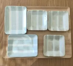 【新品】ストライプ模様の食器セット 5枚