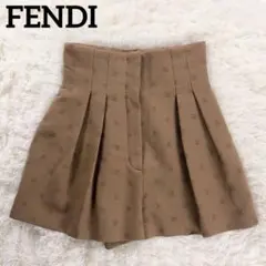 未使用級・現行近】フェンディ ハイウエスト ショートパンツ ブラック