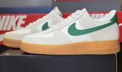 Item thumbnail for item 8dd9e9c9-9f79-49c9-bd95-9aff094952cf