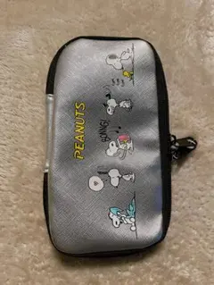 美品　スヌーピー　ペンケース