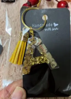 【オーダーメイド] イニシャル レジン キーホルダー ✨ まとめ買い可