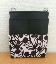 オーガナイザー　kippis　北欧柄ラミネート×合皮　多機能ポケットポーチ