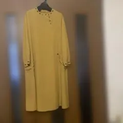 値下げ 美品ホコモモラ葉刺繍付きワンピース