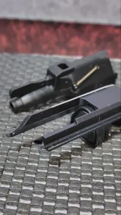 VFC Sig M17＆M8ガスブロ カスタムパーツ2点セットです、のサムネイル