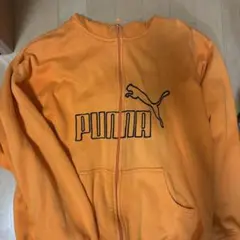 PUMAフーディーパーカー