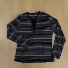 未使用　ストライプ 長袖 Vネック カットソー