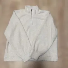 ホワイトハイネックフリースセーター