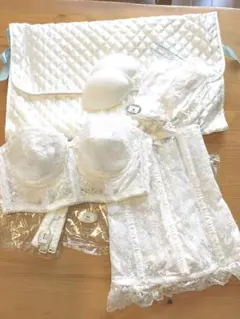 値下げ中　セモアC'EST MOI　ブライダルインナー　C70