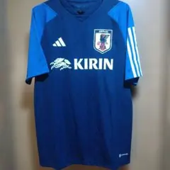 サッカー日本代表トレーニングウェアのサムネイル