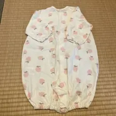 【新品、未使用】いちご柄兼用ドレス　サイズ５０〜７０