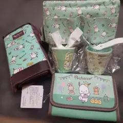 SALE　Sanrio　Pochacco マルチケース ミントグリーン　コップ