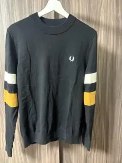 FRED PERRY クルーネックニット ブラック 袖ラインのサムネイル