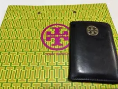 Tory Burch ブラック パスケース
