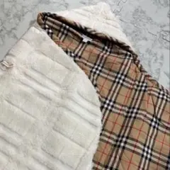 BURBERRY フード付きおくるみ