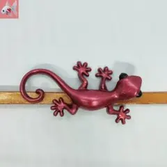 Item thumbnail for item 7909fc85-dc51-42e8-9dc9-f4621a9dbb2d