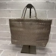 (美品)大人気、アンテプリマ、ワイヤーバッグ、イントレッチオ、人気色、グレー