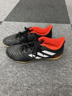 adidas PREDATOR フットサルシューズ