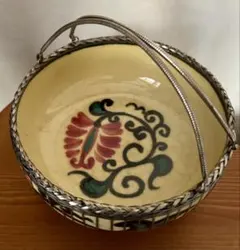 花柄陶器ボウル 金属ハンドル付き