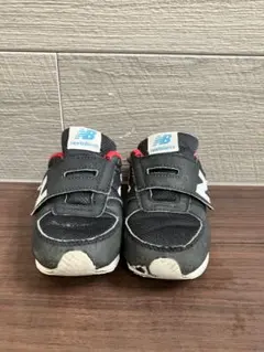 New Balance キッズシューズ ブラック/レッド