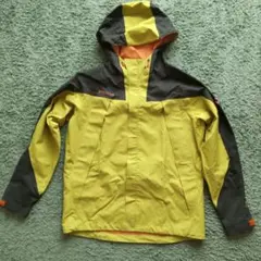 新品　Marmot GORE-TEX マウンテンパーカー　メンズMのサムネイル