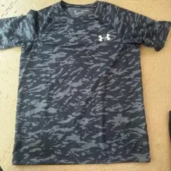 Under Armour YXL ブラック グレー迷彩 Tシャツ