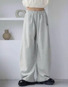 ジーナシス　スウェットコクーンタックパンツ