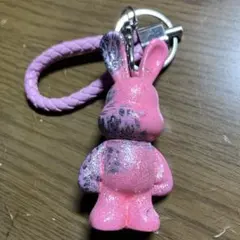 ウサギ型ピンクキーホルダー