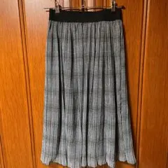 ロングスカート　ZARAベーシック　新品　美品