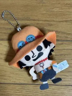 ONE PIECE パンソンワークス ぬいぐるみボールチェーン エース