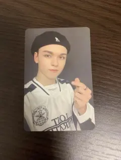 SEVENTEEN 舞い落ちる花びら　初回限定盤A　トレカ　バーノン